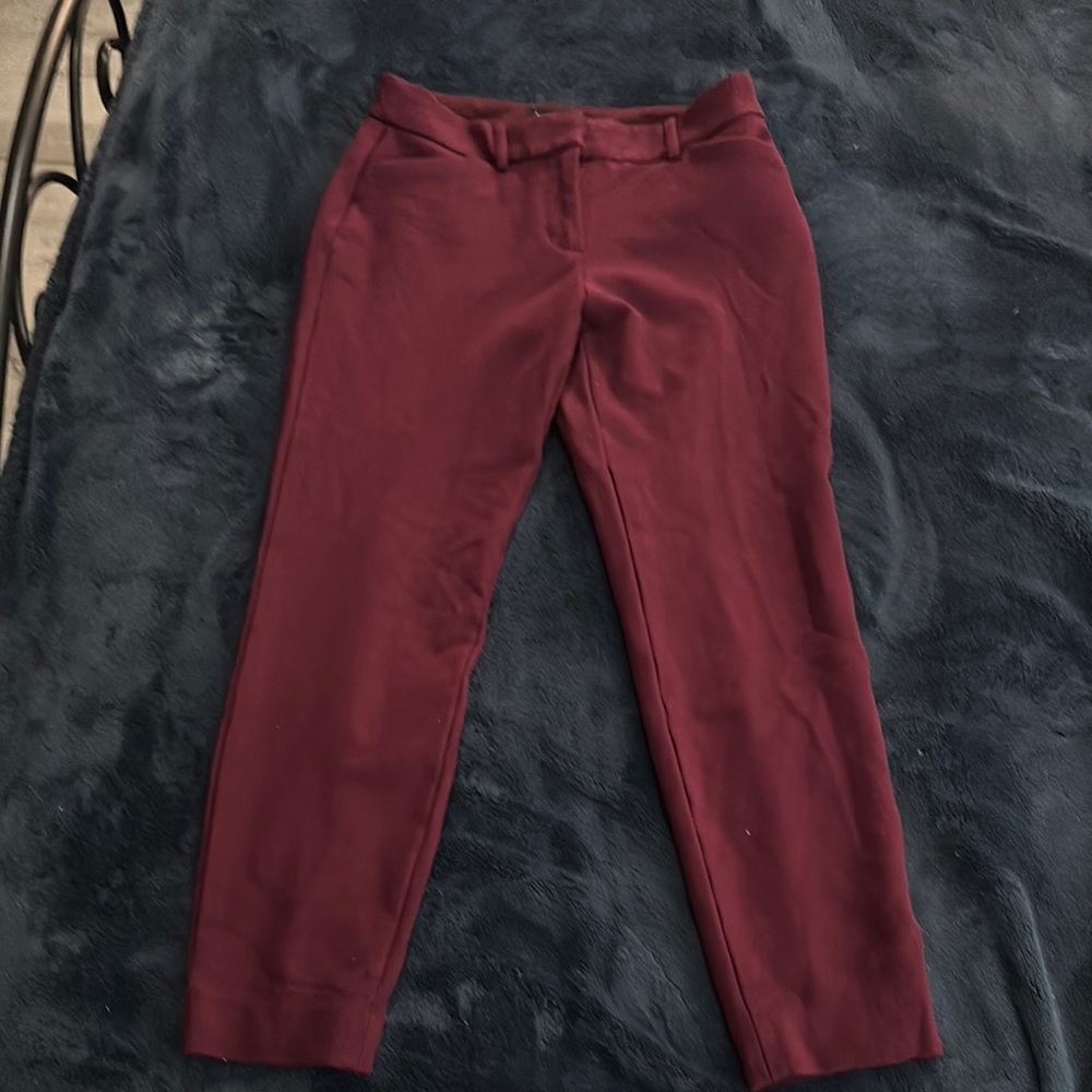 Women’s Express Burgundy Dress Pants Size 0 short